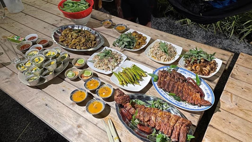 Ăn uống ẩm thực